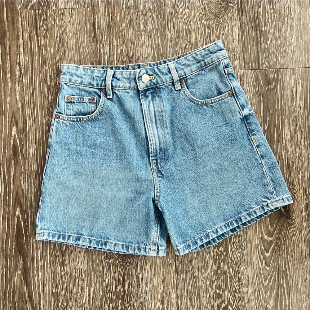 Zara Classic Blue Denim Shorts